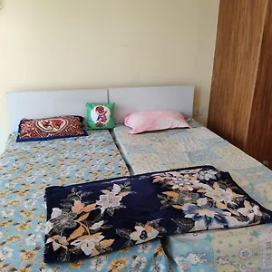  Hostel White House -mg Road, Gurugram