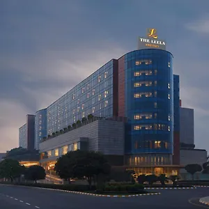 The Leela Ambience Gurugram & Residences - The Luxury Urban Sanctuary Hotell